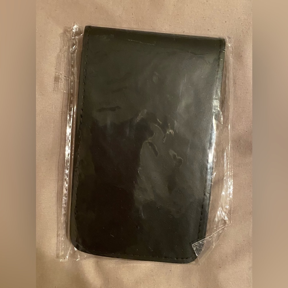 Federal Minimalist - NEW - Black Leather Memo Pad Notepad Holder. NWOT - Picture 6 of 7
